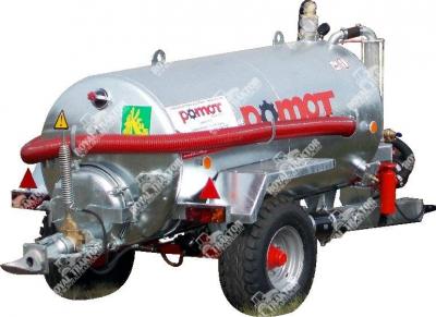 POMOT 2500 L szippantókocsi